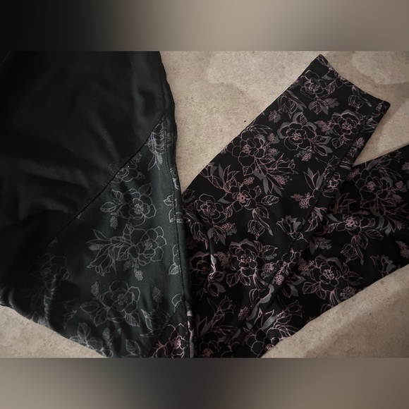 LEGGINGS - Picture 2 of 4